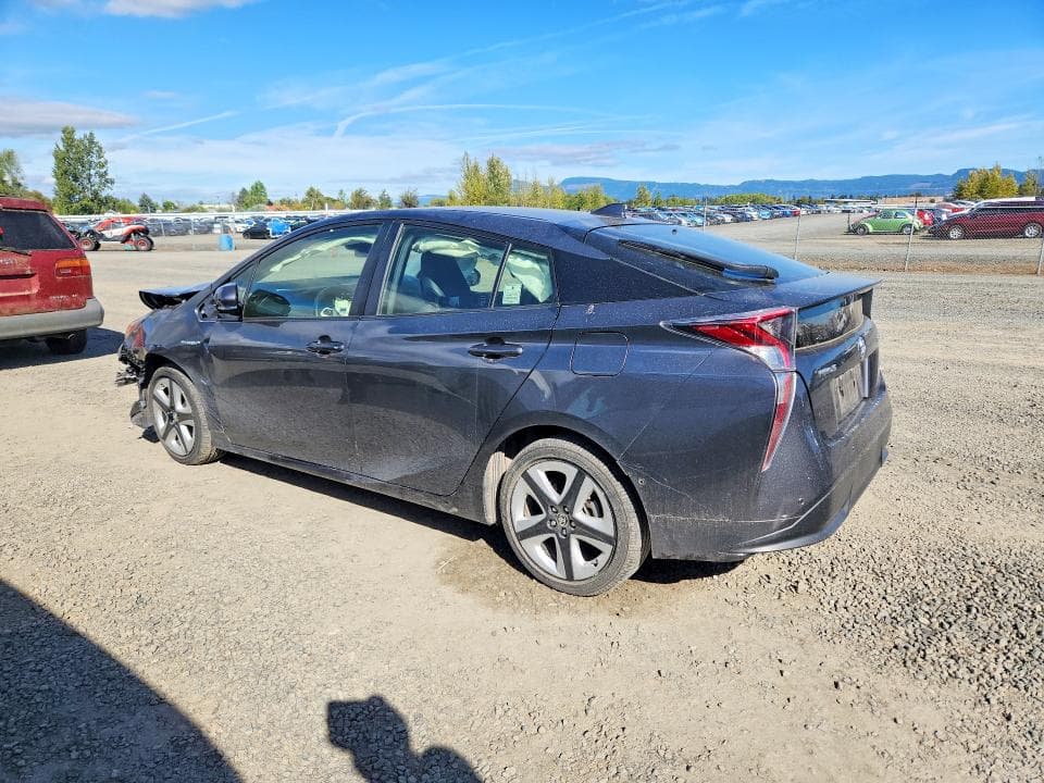 2017 TOYOTA PRIUS THREE TOURING 2