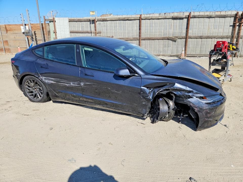 2025 TESLA MODEL 3 4