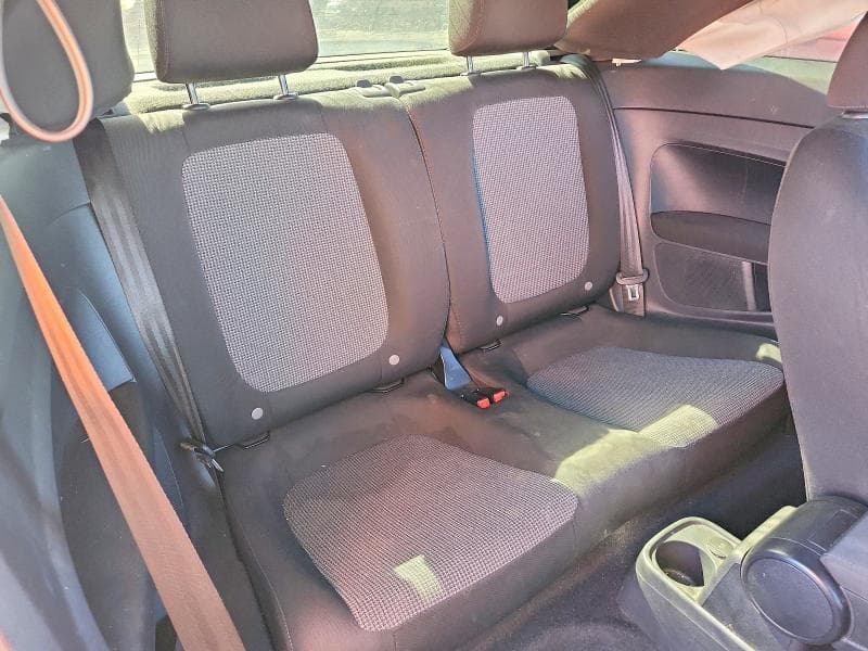 2019 VOLKSWAGEN BEETLE S 10