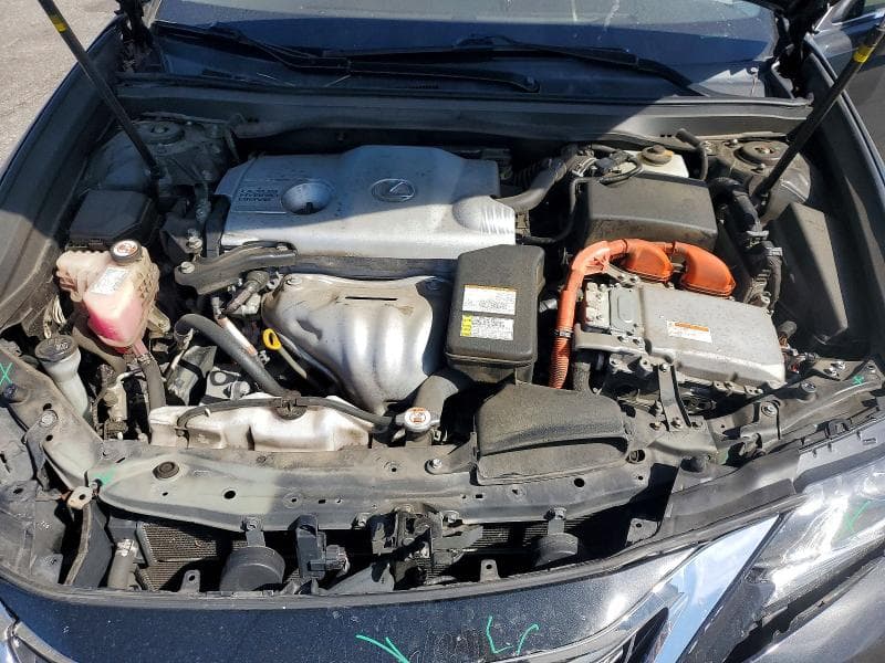 2017 LEXUS ES 300H 11