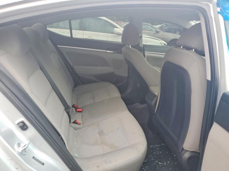 2019 HYUNDAI ELANTRA SEL 10