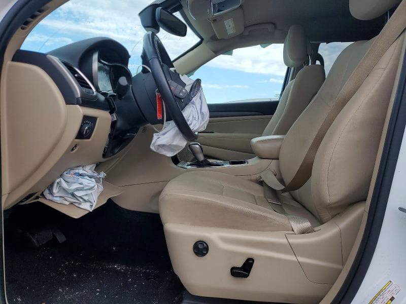 2022 JEEP GRAND CHEROKEE LAREDO E 7