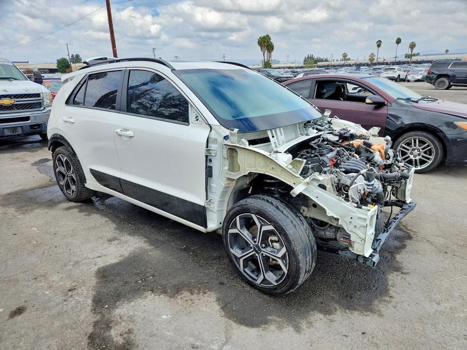 2023 KIA NIRO EX 4