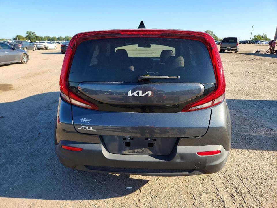 2022 KIA SOUL LX 6