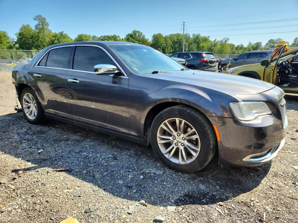 2017 CHRYSLER 300C 4