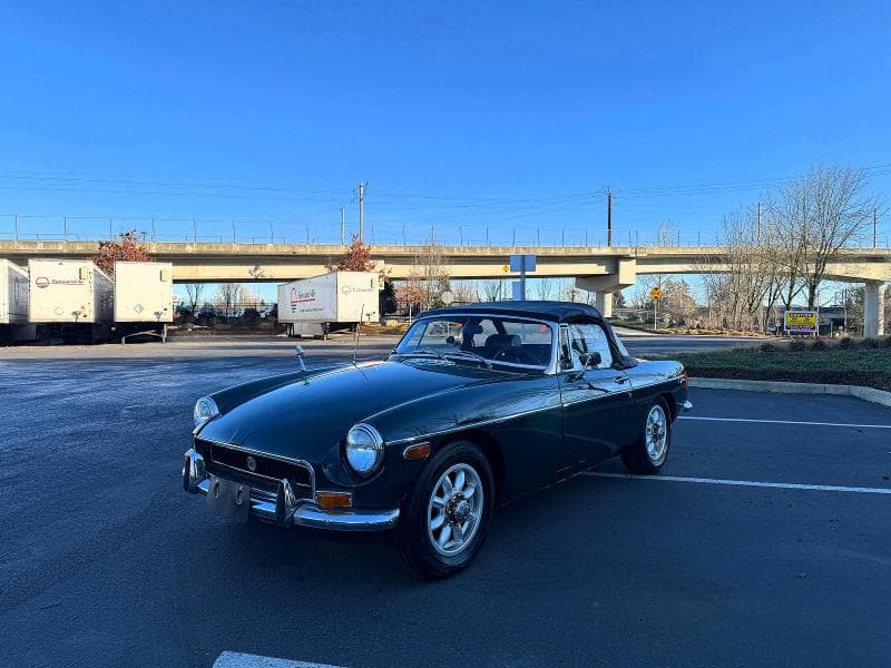 1972 MGB CONVERTABL 4- SPEED OVERDRIVE 2