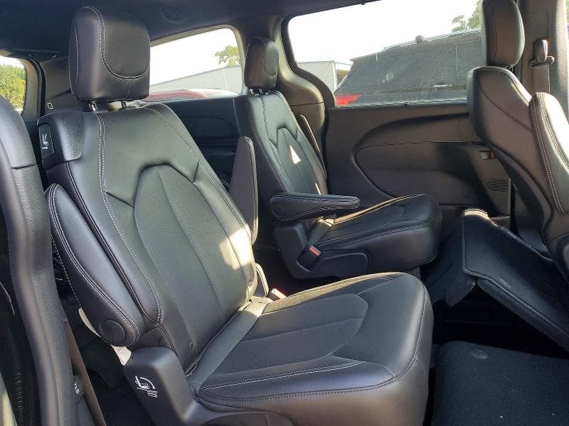 2027 CHRYSLER PACIFICA SELECT 11