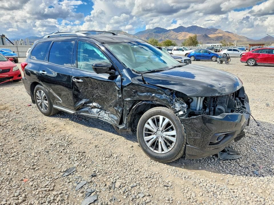 2017 NISSAN PATHFINDER SL 4