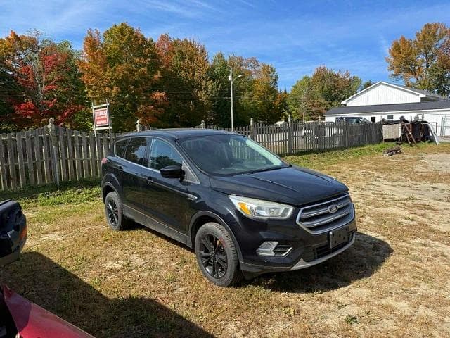2017 FORD ESCAPE SE - 1