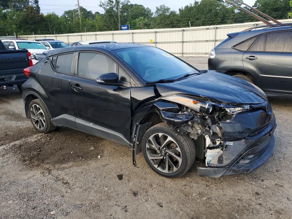 2019 TOYOTA C-HR LE 4