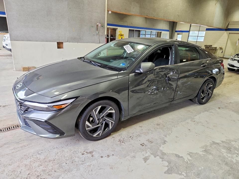 2025 HYUNDAI ELANTRA SEL