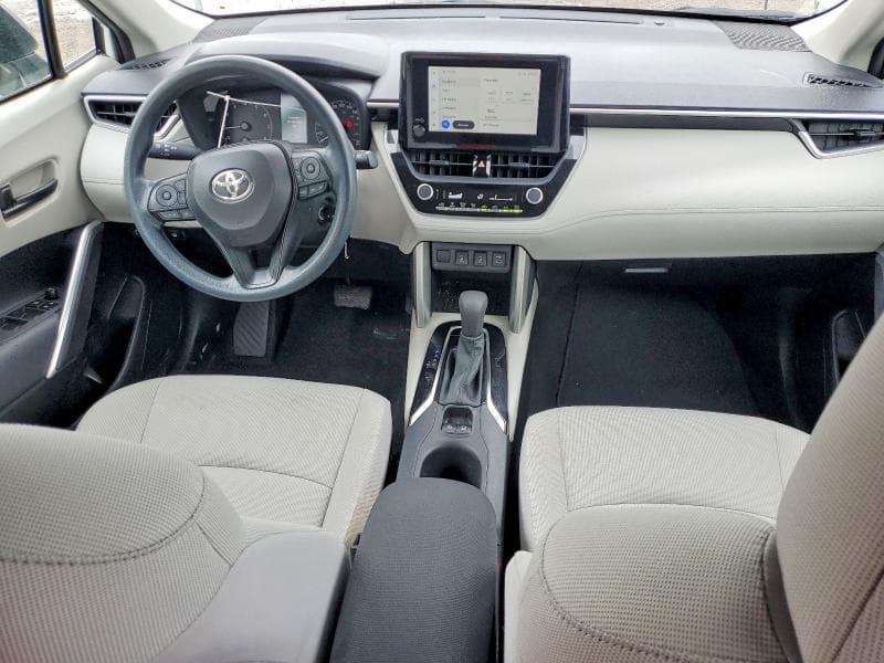 2023 TOYOTA COROLLA CROSS L 8
