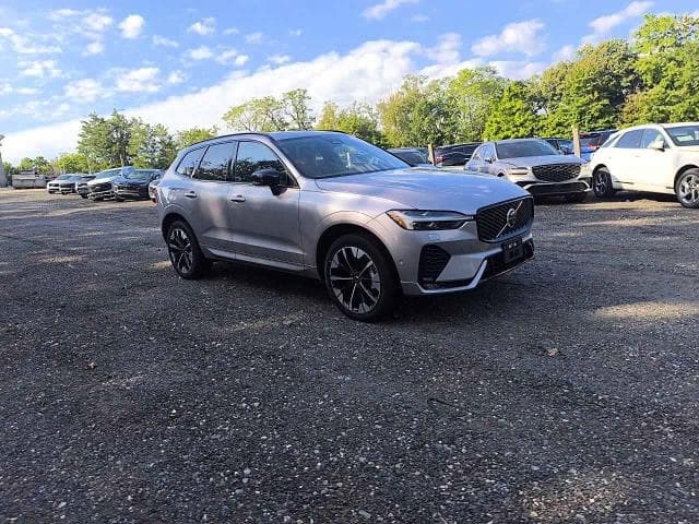 2026 VOLVO XC60 PLUS 3