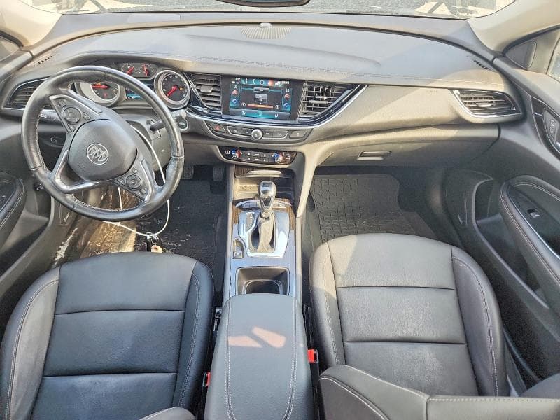 2018 BUICK REGAL TOURX ESSENCE 8