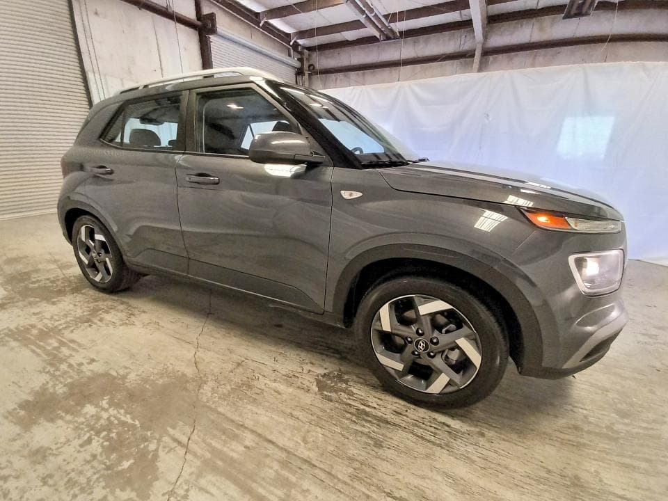 2026 HYUNDAI VENUE SEL 4