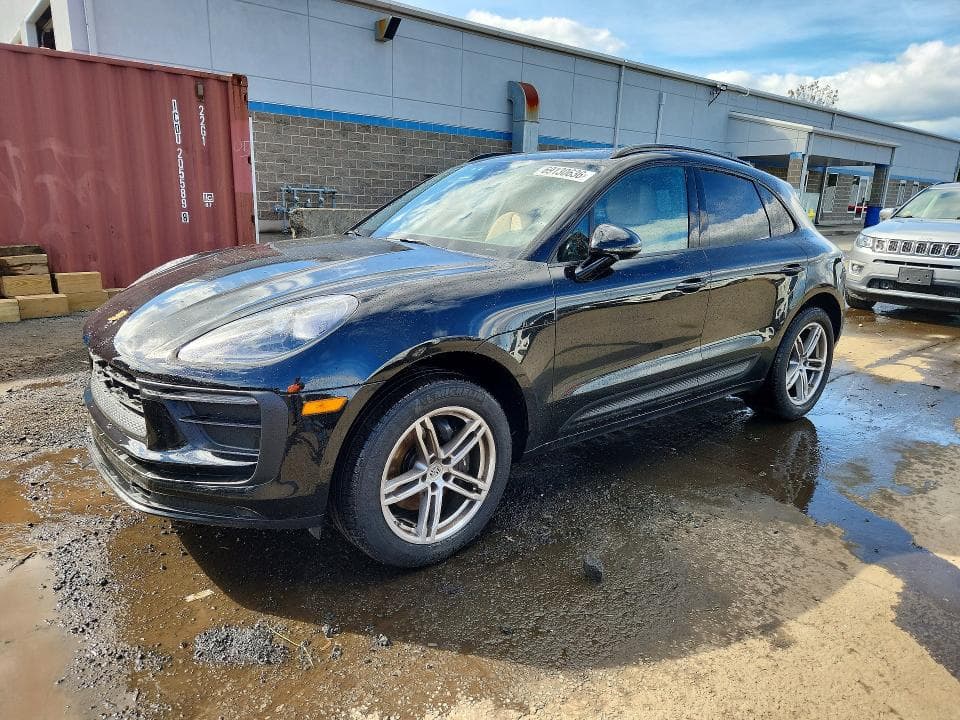 2025 PORSCHE MACAN BASE - 1