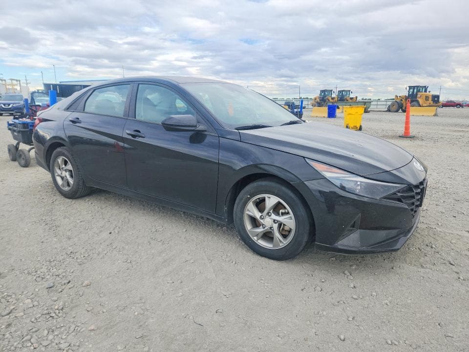 2021 HYUNDAI ELANTRA SE 4