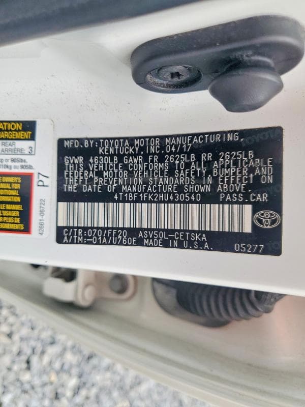 2017 TOYOTA CAMRY SE 12
