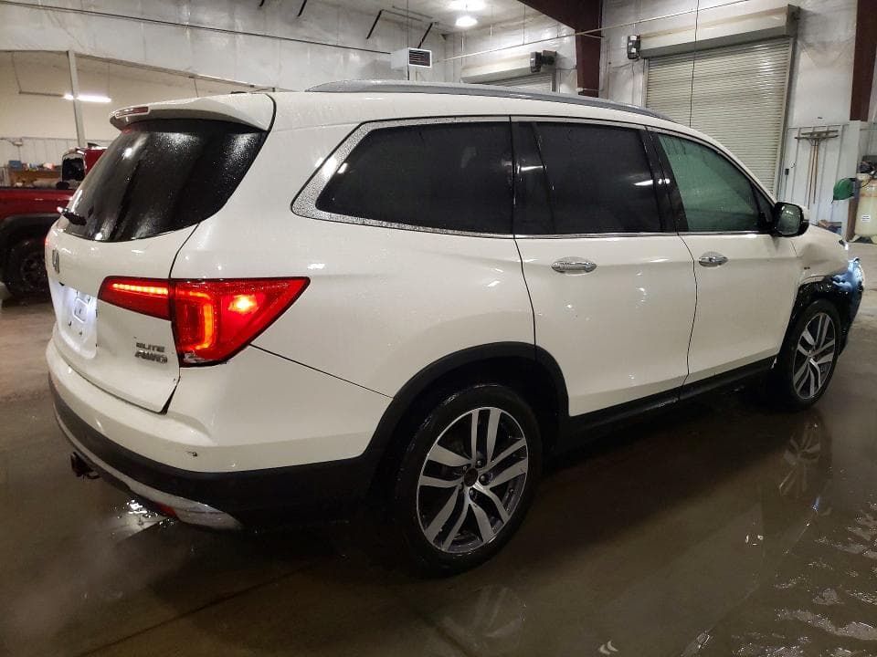 2017 HONDA PILOT ELITE 3