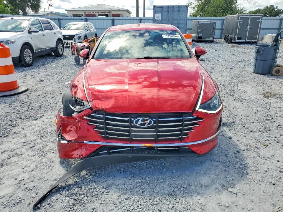 2022 HYUNDAI SONATA SE 5