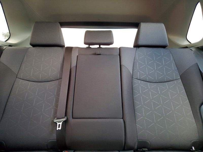 2025 TOYOTA RAV4 XLE 10