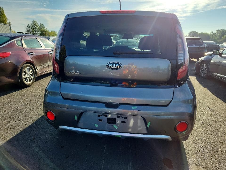 2018 KIA SOUL + 6
