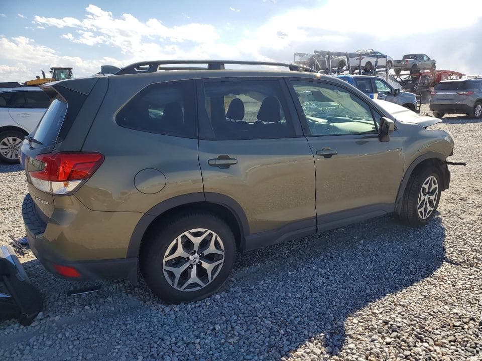 2023 SUBARU FORESTER PREMIUM 3