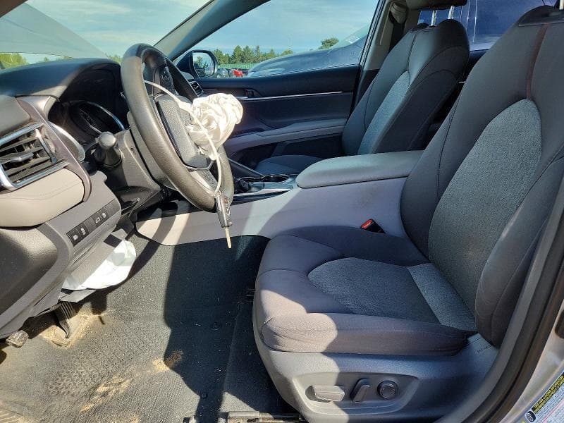 2018 TOYOTA CAMRY LE 7
