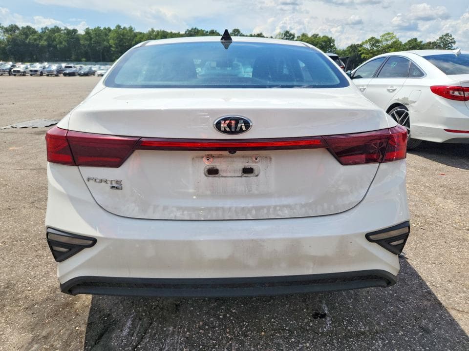 2021 KIA FORTE FE 6