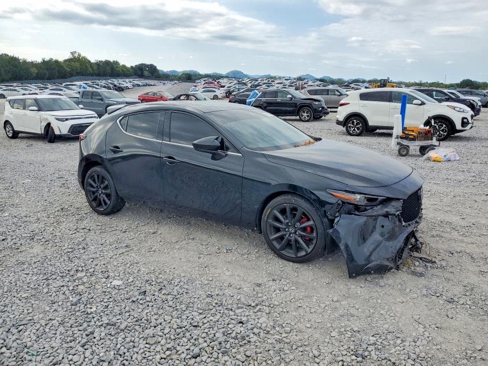 2023 MAZDA 3 PREMIUM PLUS 4