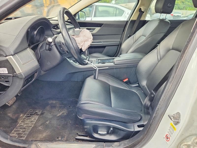 2019 JAGUAR XF PREMIUM 7