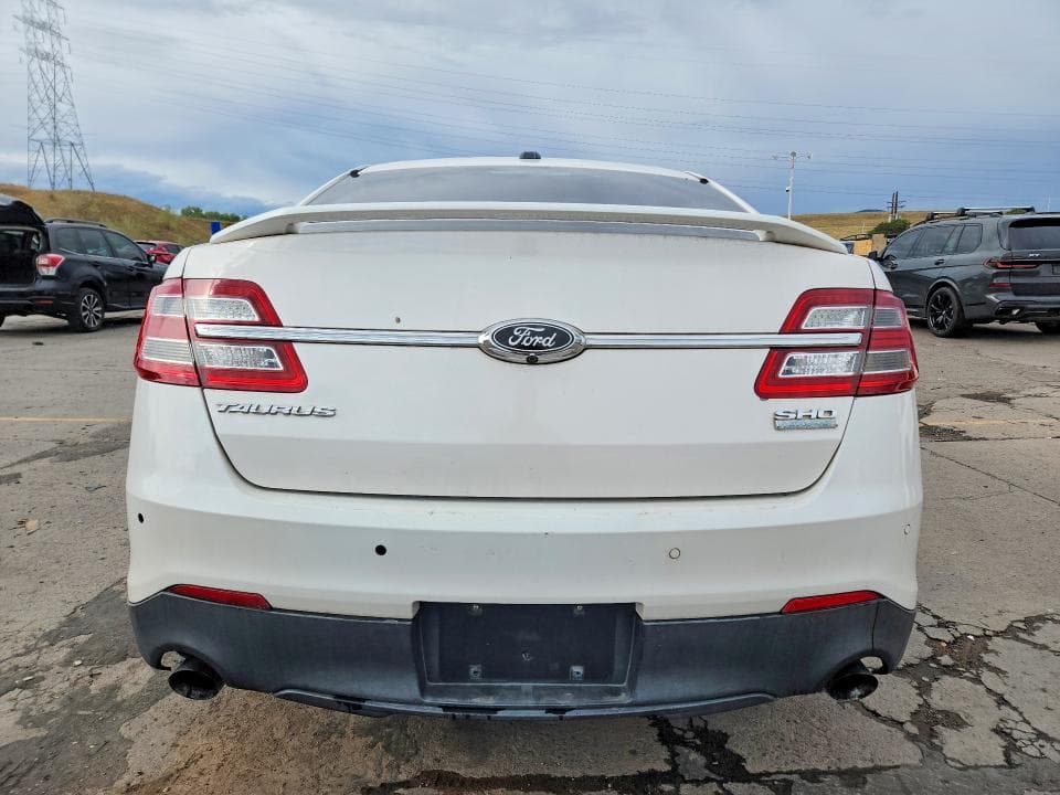 2017 FORD TAURUS SHO 6