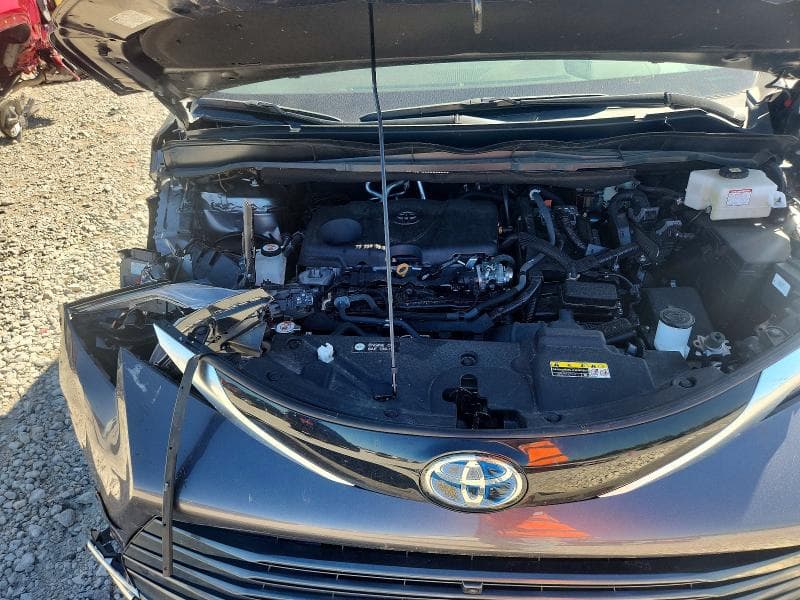 2024 TOYOTA SIENNA PLATINUM 7-PASSENGER 12