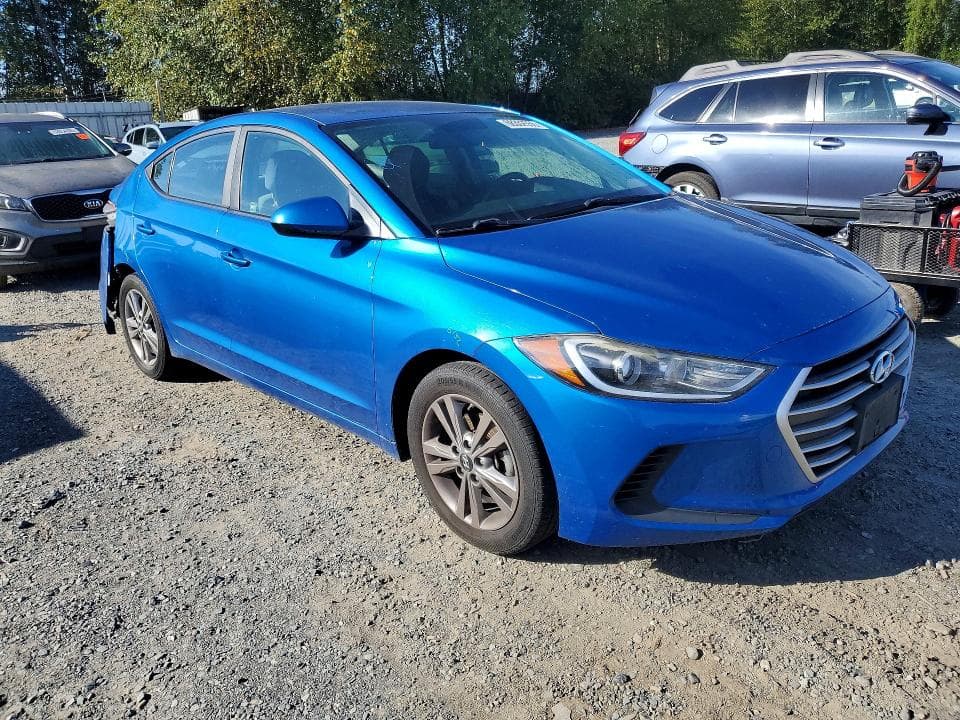 2017 HYUNDAI ELANTRA SE 4