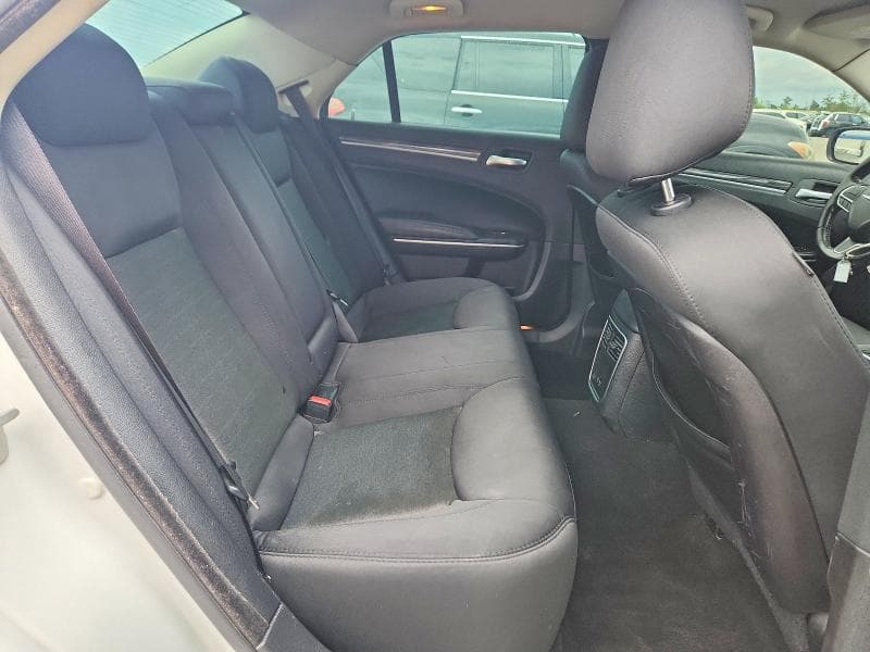 2019 CHRYSLER 300 TOURING 10