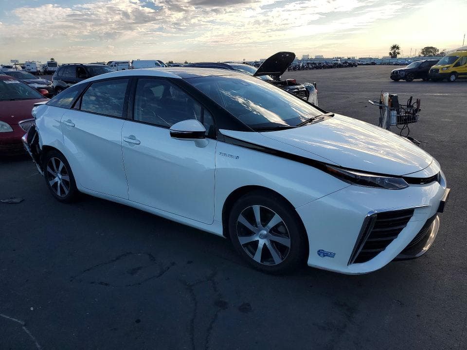 2020 TOYOTA MIRAI BASE 4