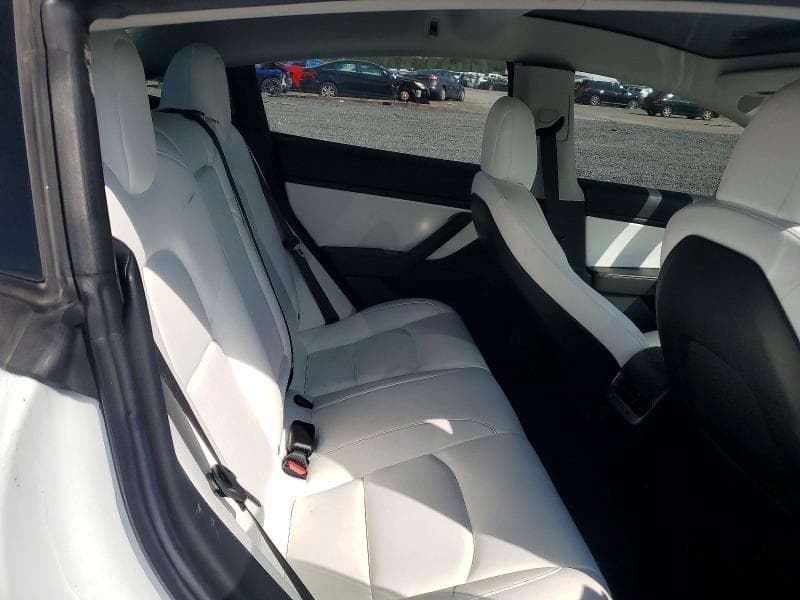 2018 TESLA MODEL 3 10