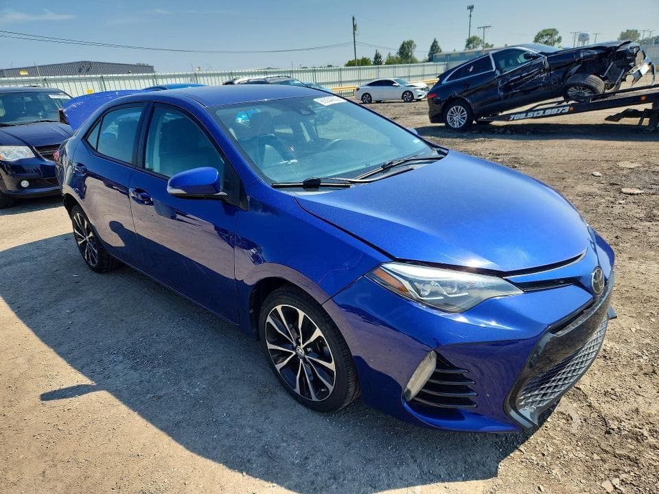 2017 TOYOTA COROLLA SE 4