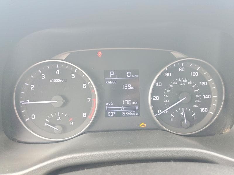 2017 HYUNDAI ELANTRA SE 9