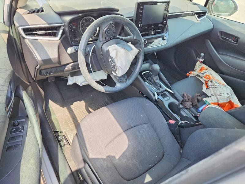 2022 TOYOTA COROLLA LE 8