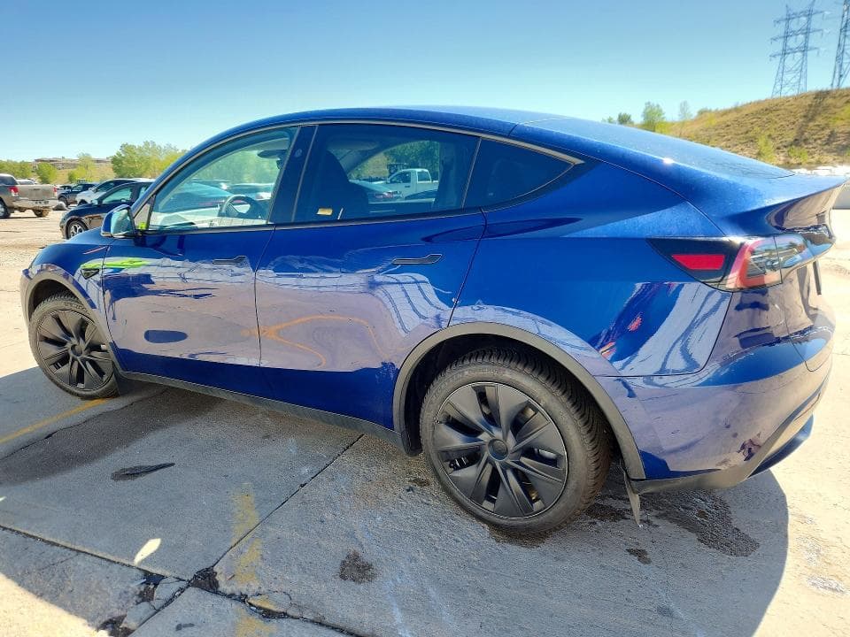 2025 TESLA MODEL Y 2