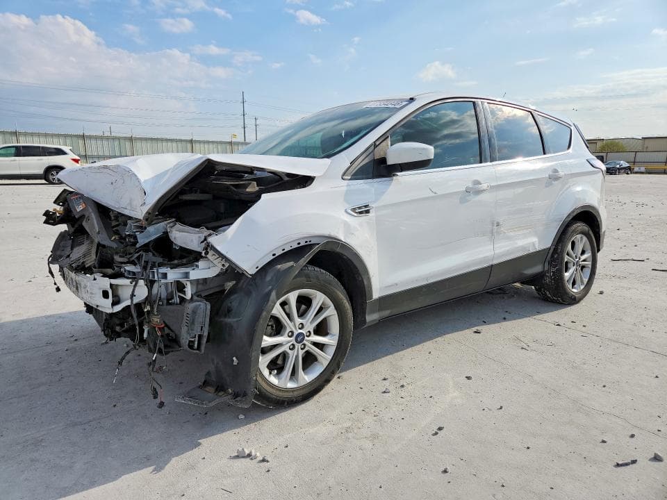 2017 FORD ESCAPE SE - 1