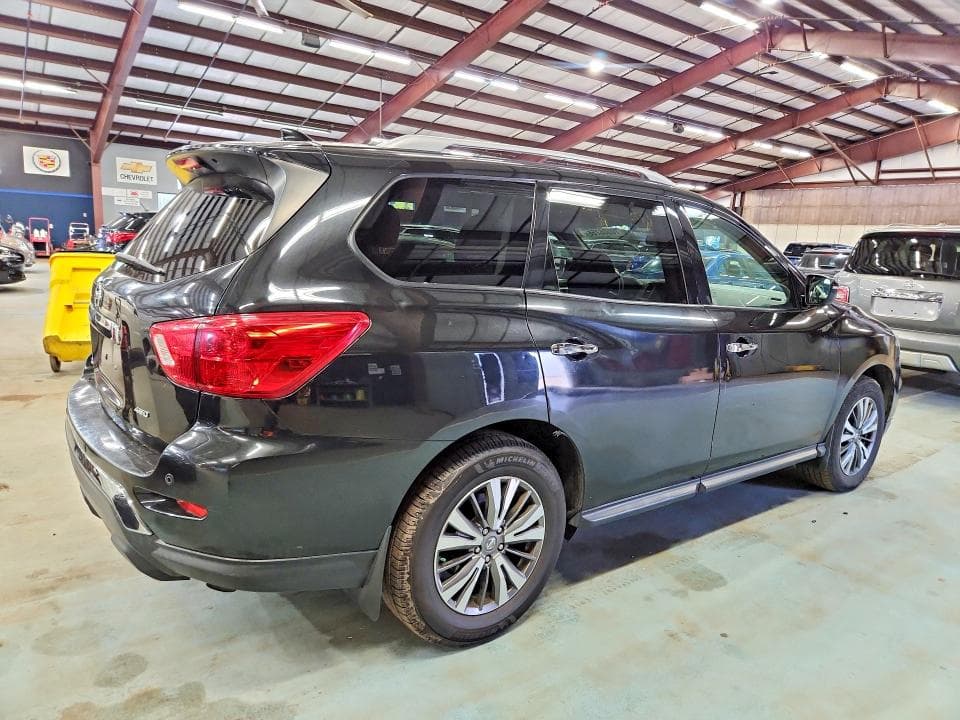 2019 NISSAN PATHFINDER S 3
