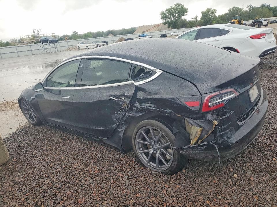 2020 TESLA MODEL 3 2