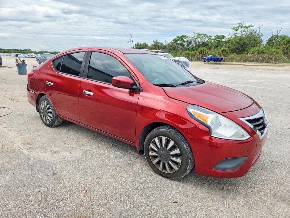 2017 NISSAN VERSA 4