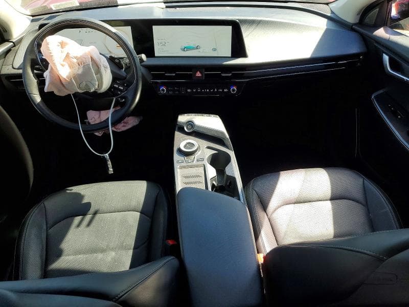 2023 KIA EV6 WIND 8
