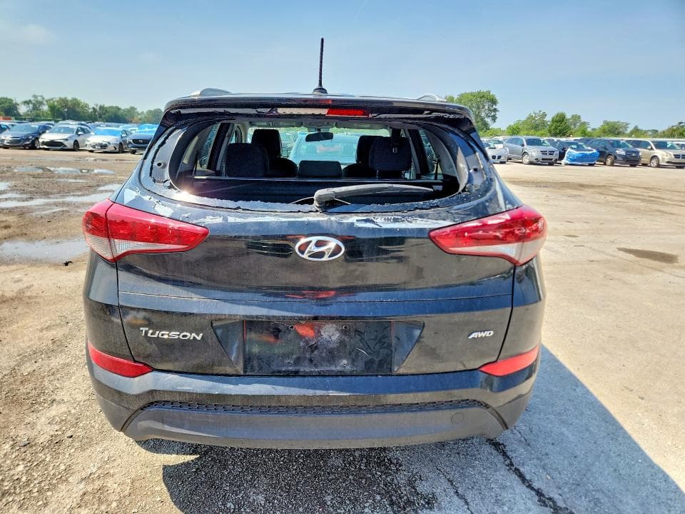 2017 HYUNDAI TUCSON SE 6