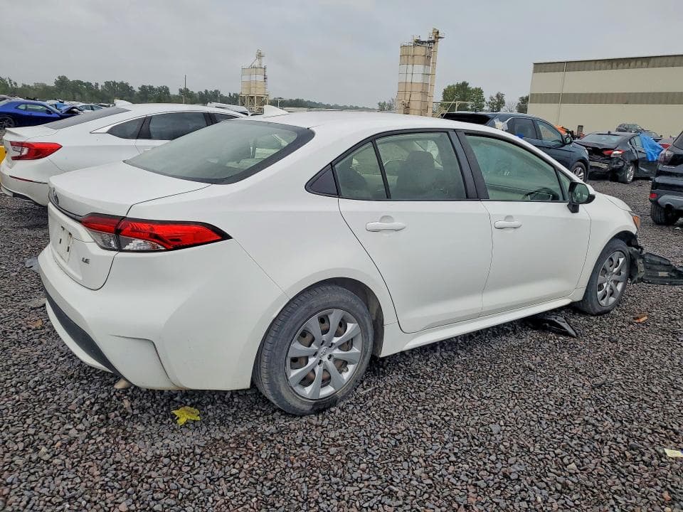 2020 TOYOTA COROLLA LE 3