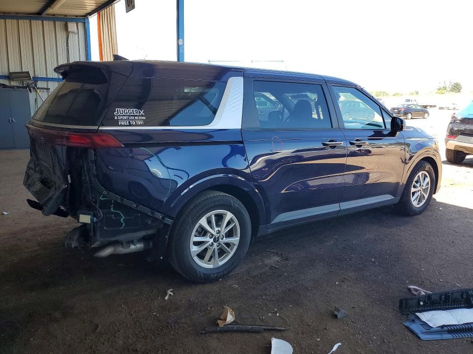 2023 KIA CARNIVAL LX 3