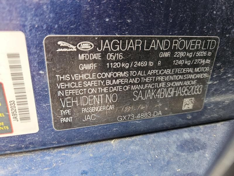 2017 JAGUAR XE PRESTIGE 12